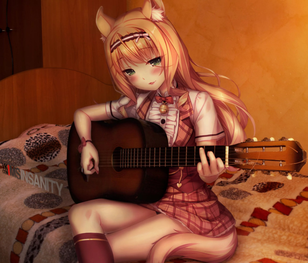 Некопара Мэпл с гитарой